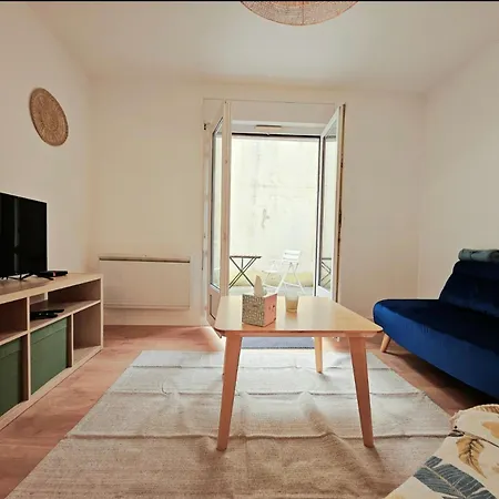 Apartment T2 Confort - Proche Gare - Patio *