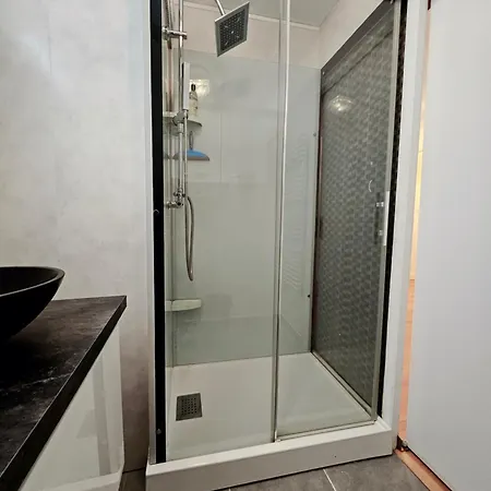 T2 Confort - Proche Gare - Patio Appartamento
