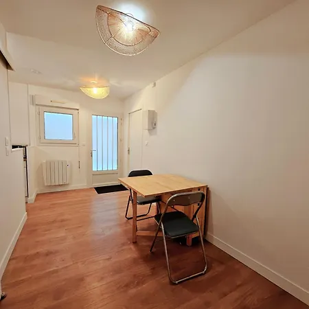 Apartment T2 Confort - Proche Gare - Patio Angouleme
